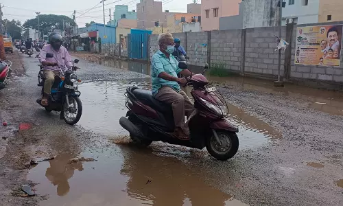 சாலை சீரமைக்கப்படுமா? சாலை சீரமைக்கப்படுமா?