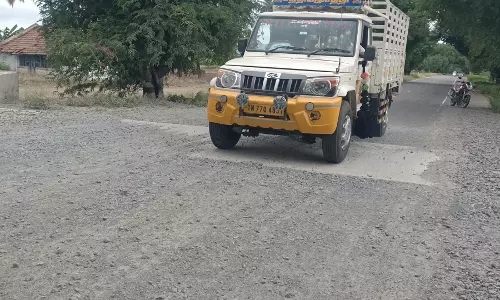 ஜல்லிகற்களாக மாறிய சாலை