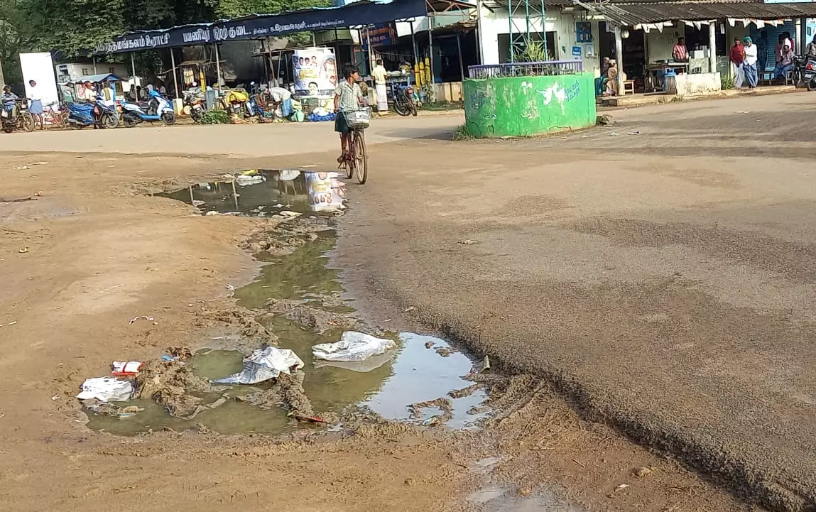 வடிகால் வசதி வேண்டும் வடிகால் வசதி வேண்டும்