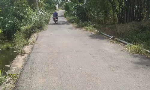 தடுப்பு சுவர் கட்டவேண்டும் தடுப்பு சுவர் கட்டவேண்டும்