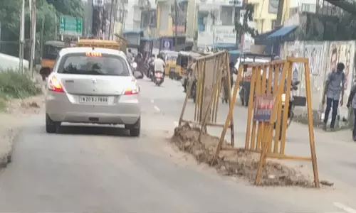 போக்குவரத்துக்கு இடையூறாக இருக்கும் இருப்பு தடுப்பு போக்குவரத்துக்கு இடையூறாக இருக்கும் இருப்பு தடுப்பு