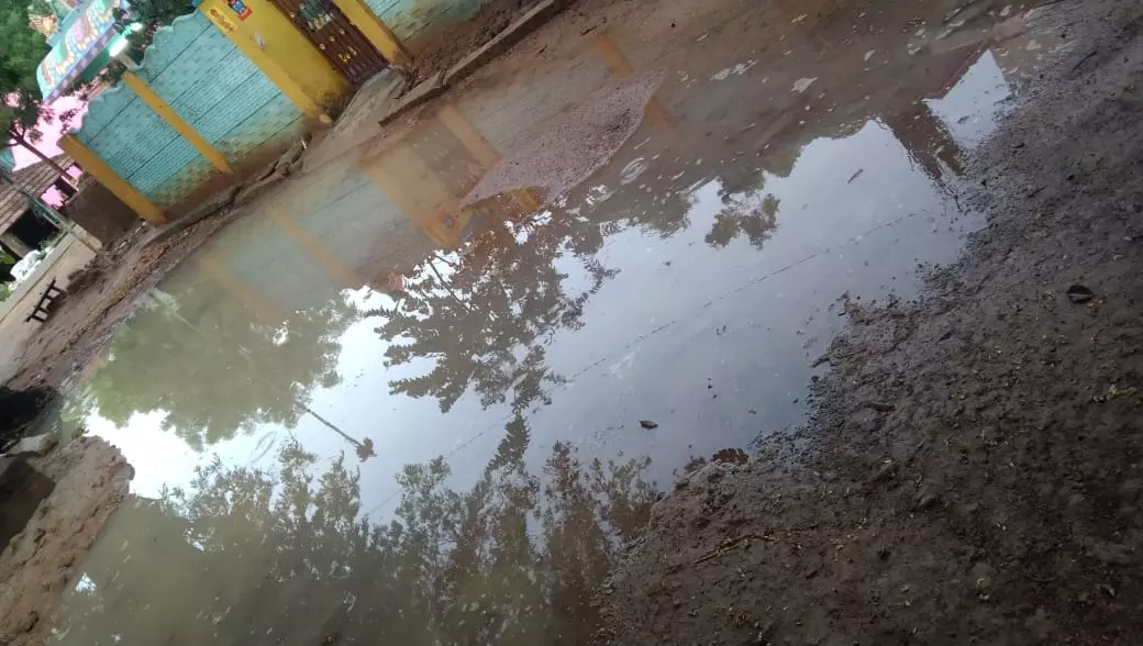 சாலை, வடிகால் வசதி வேண்டும் சாலை, வடிகால் வசதி வேண்டும்