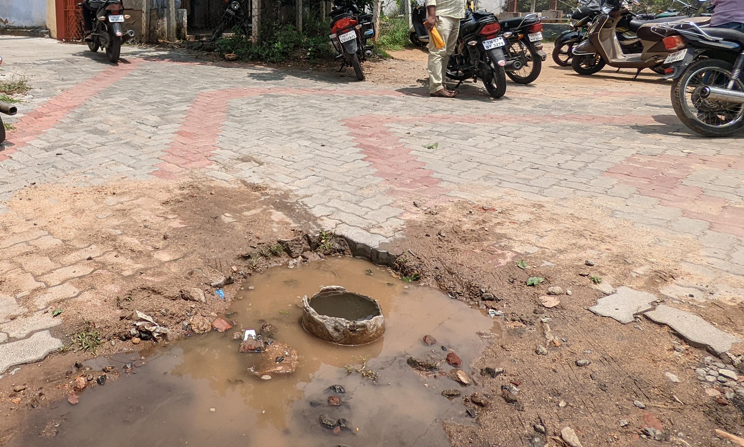 வீணாகும் குடிநீர்