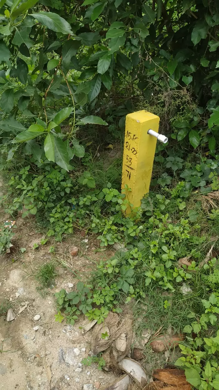 காட்சி பொருளான குடிநீர் குழாய்