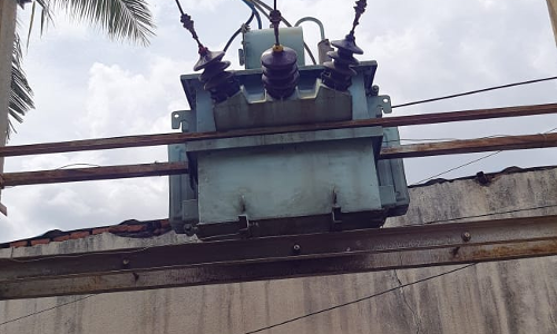 பழுதடைந்த டிரான்ஸ்பார்மர்