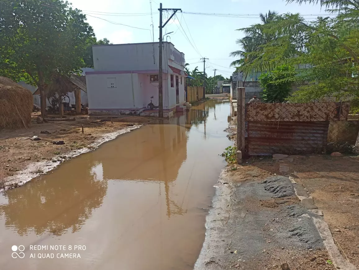 மழையும் சிரமம் தான்