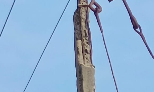 மின்கம்பம் சீரமைக்கப்படுமா?