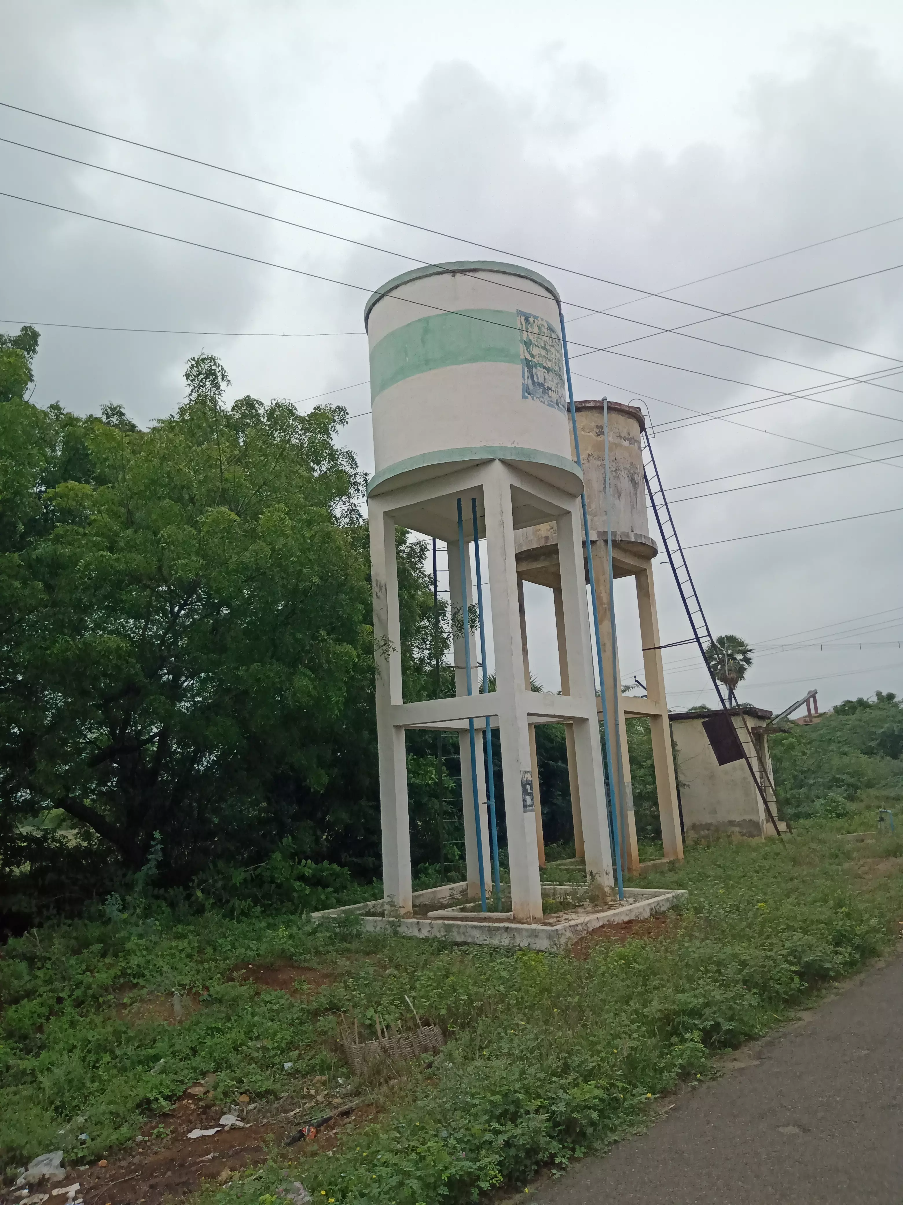 குடிநீர் பற்றாக்குறை குடிநீர் பற்றாக்குறை