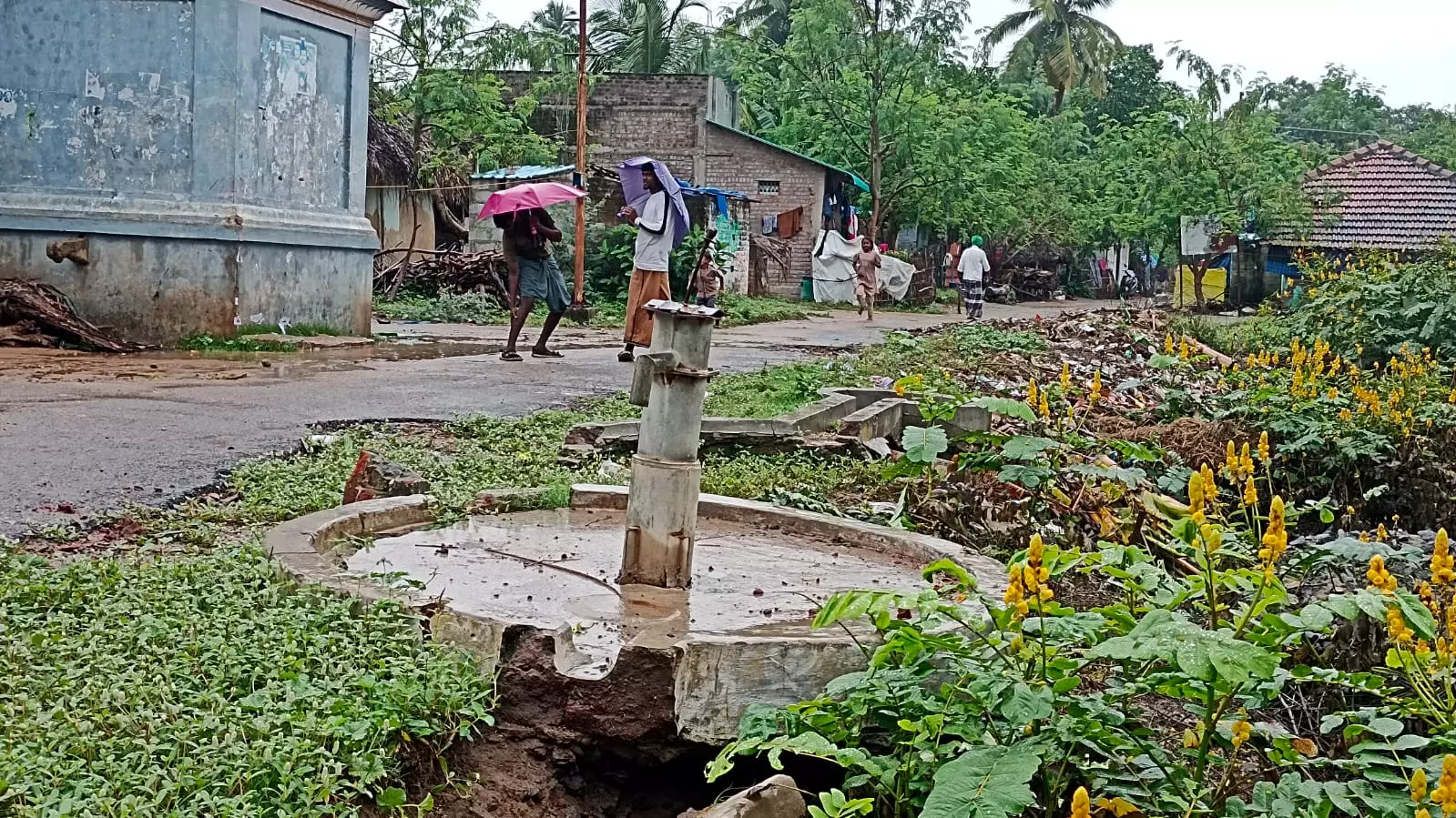 குடிநீர் குழாய் சீரமைக்கப்படுமா?