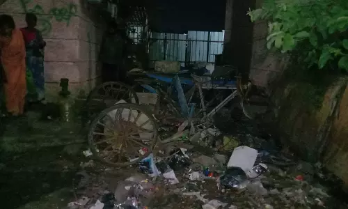 குப்பைகளும் கழிவுநீரும்