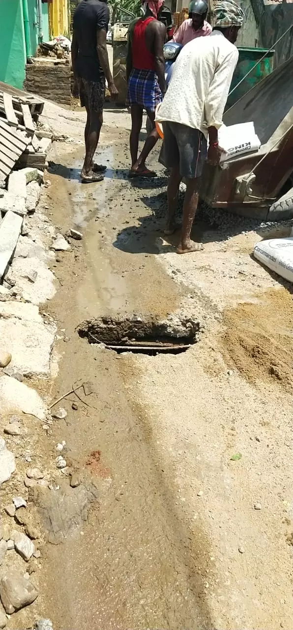 மழைநீர் வடிகால்வாய் சேதம் மழைநீர் வடிகால்வாய் சேதம்