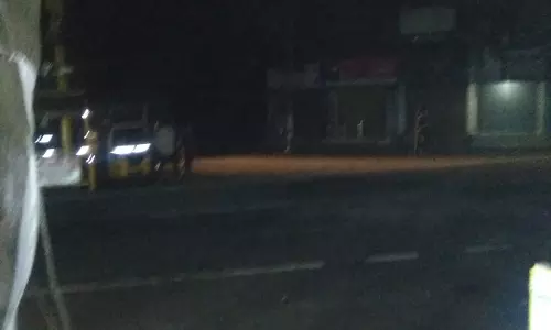 பொதுமக்கள் அவதி பொதுமக்கள் அவதி