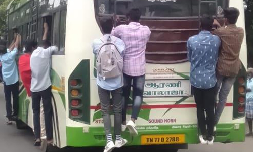 ஆபத்தான பயணம்