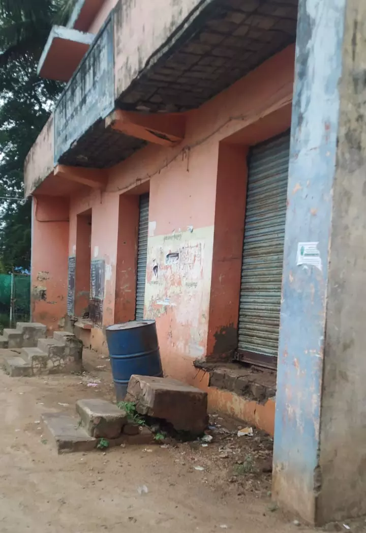 கூட்டுறவு அங்காடி கட்டிடம் சீரமைக்கப்படுமா?