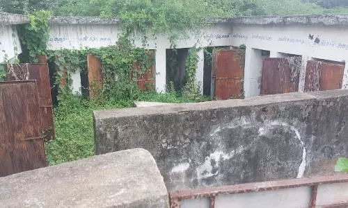 பெண்கள் கோரிக்கை