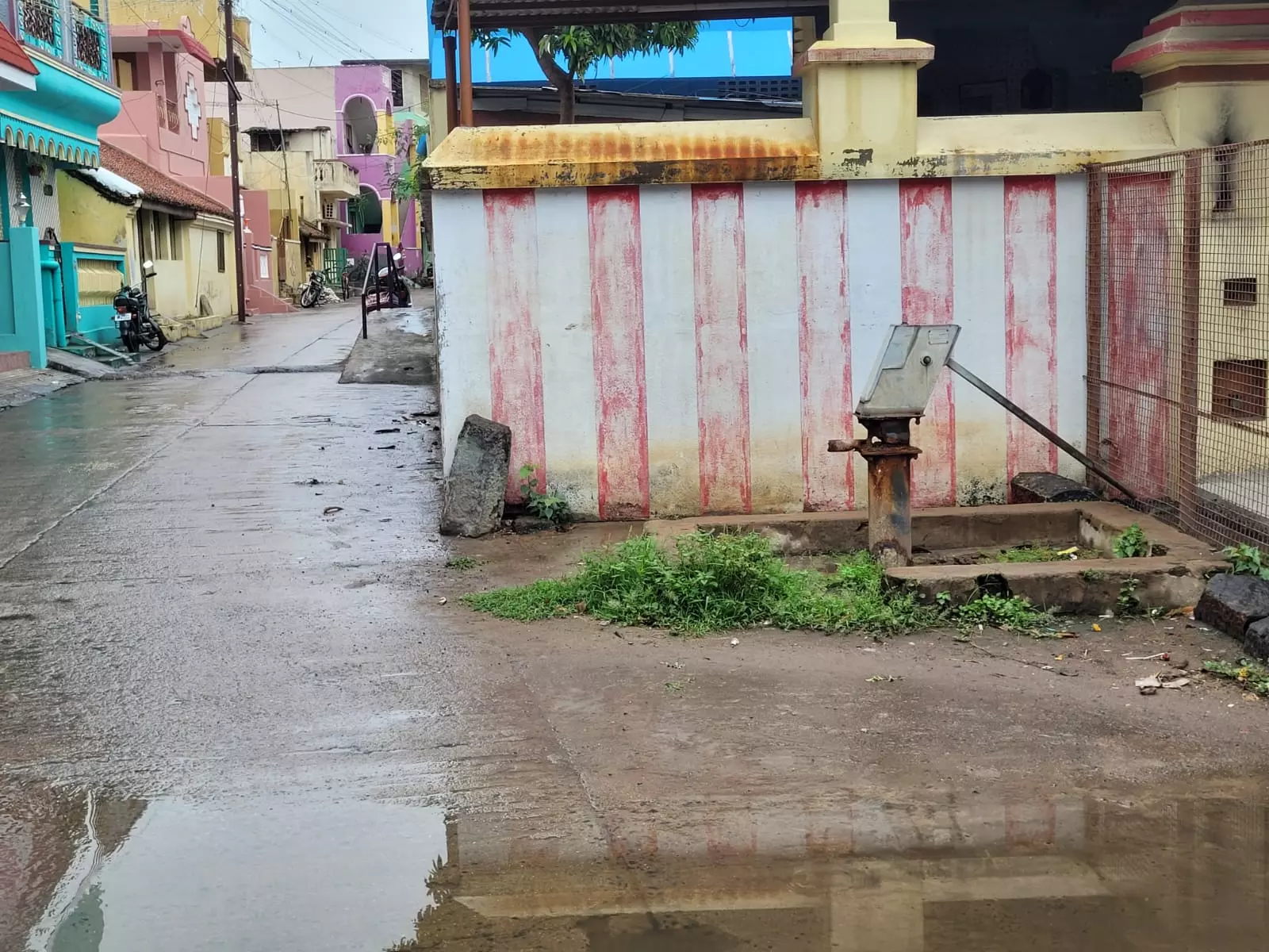 யாருக்கும் பயனில்லை