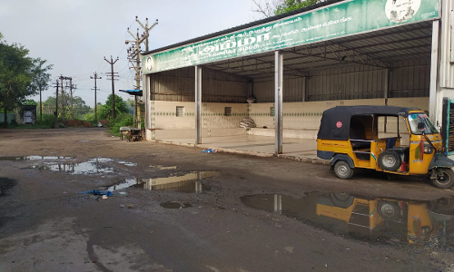 கழிப்பறை வசதி வேண்டும்