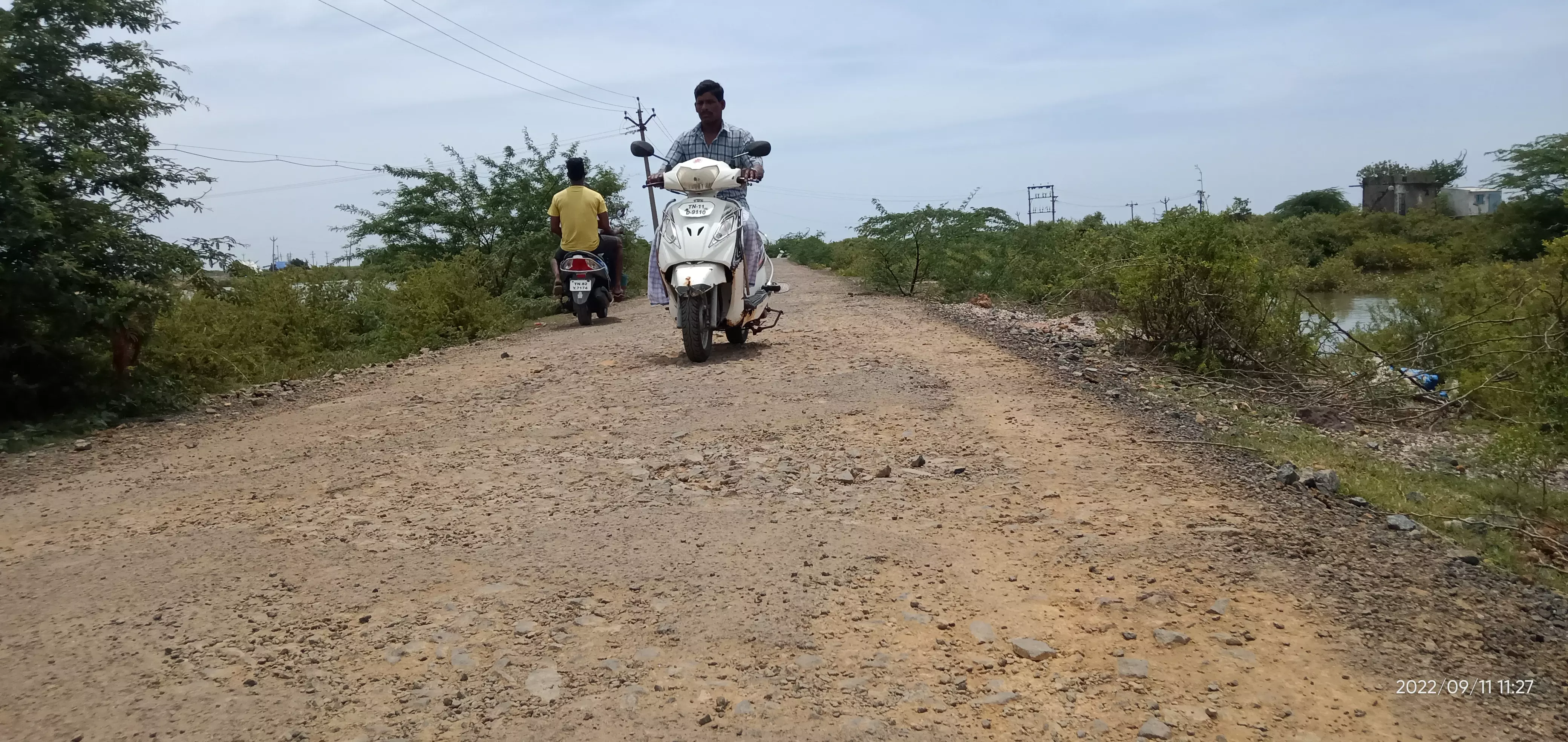 போக்குவரத்துக்கு லாயக்கற்ற சாலை