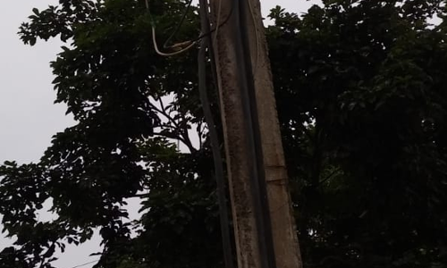 ஆபத்தான மின்கம்பம் ஆபத்தான மின்கம்பம்