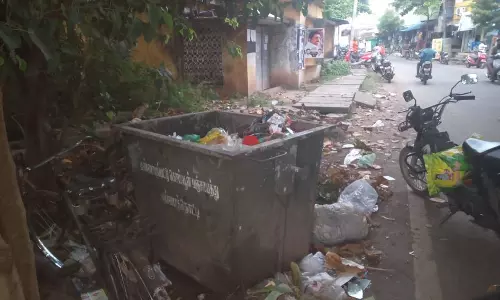 நிரம்பி வழியும் குப்பை