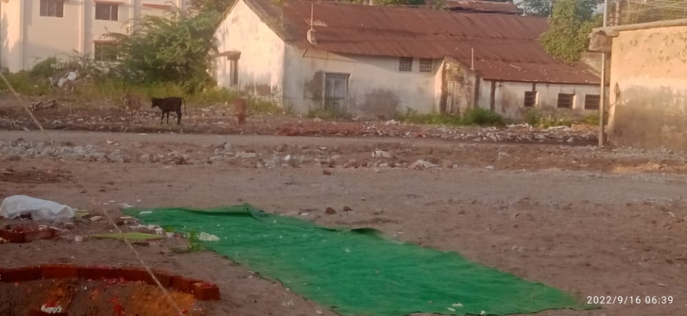 குவிந்து கிடக்கும் குப்பை குவிந்து கிடக்கும் குப்பை