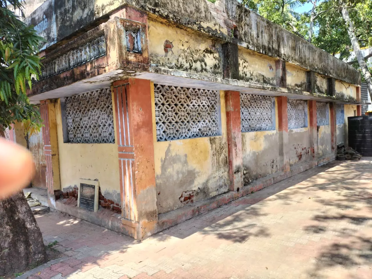 சமுதாய நலக்கூடத்தை சீரமைத்து தர வேண்டும் :