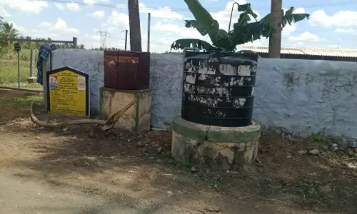 பயனற்ற குடிநீர் தொட்டி பயனற்ற குடிநீர் தொட்டி