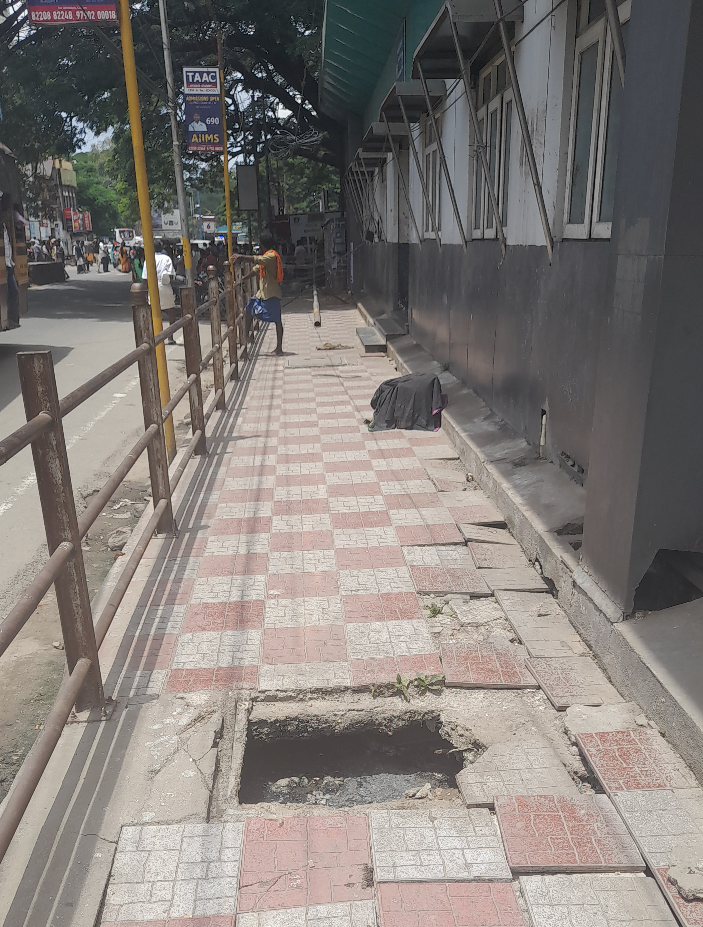 குழி மூடப்படுமா ?