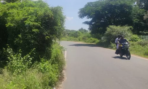 போக்குவரத்துக்கு இடையூறு போக்குவரத்துக்கு இடையூறு