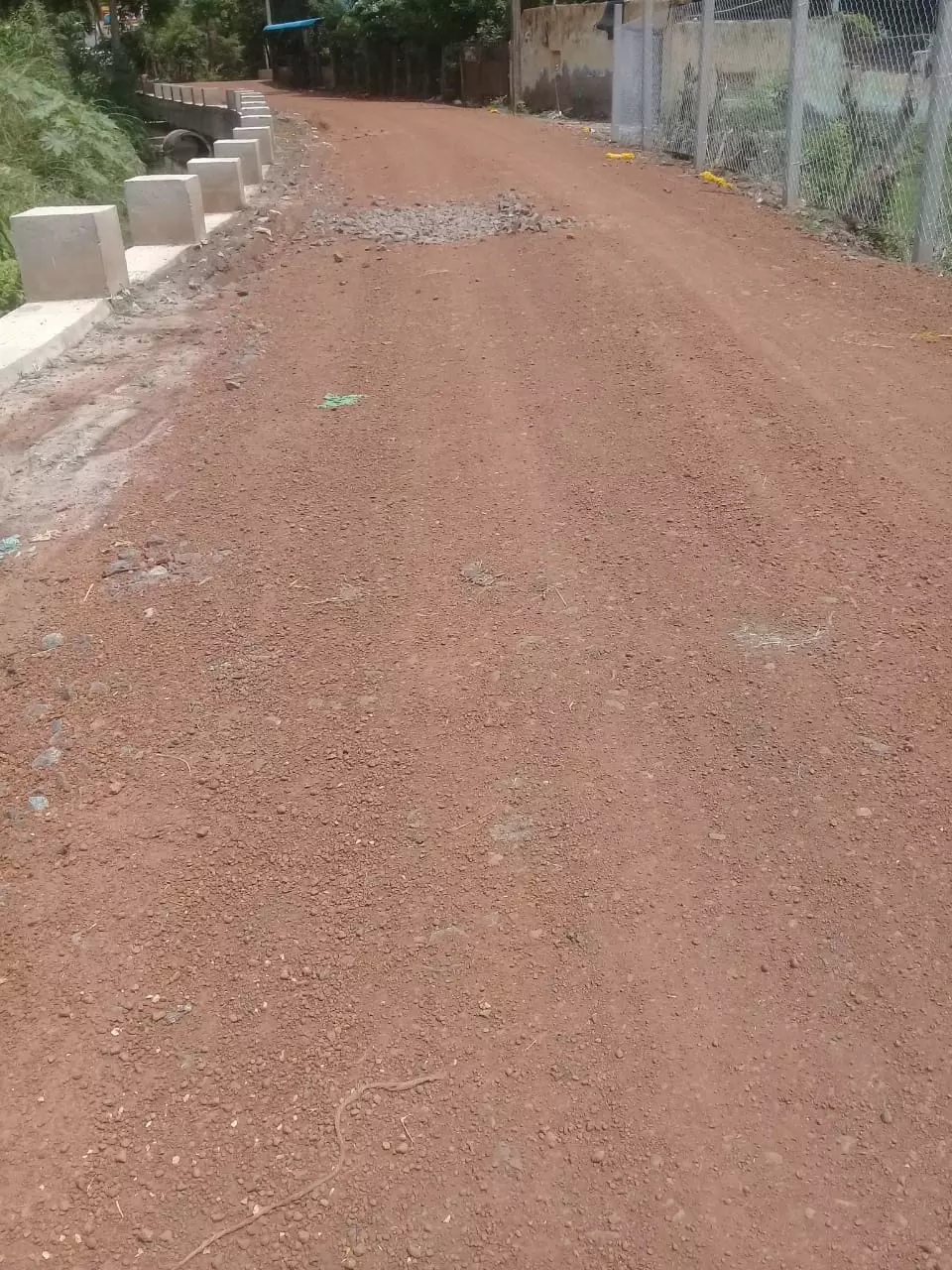 தார்ச்சாலை அமைக்கப்படுமா?