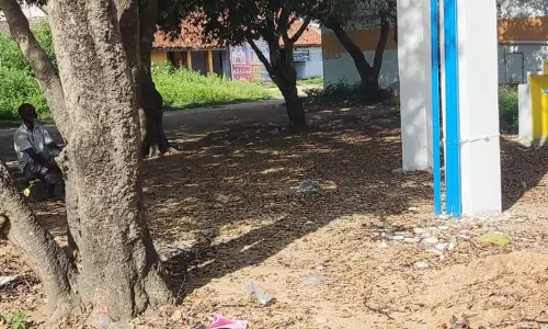 மதுபிரியர்கள் அட்டகாசம்