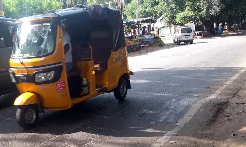 வர்ணம் பூச வேண்டும் வர்ணம் பூச வேண்டும்
