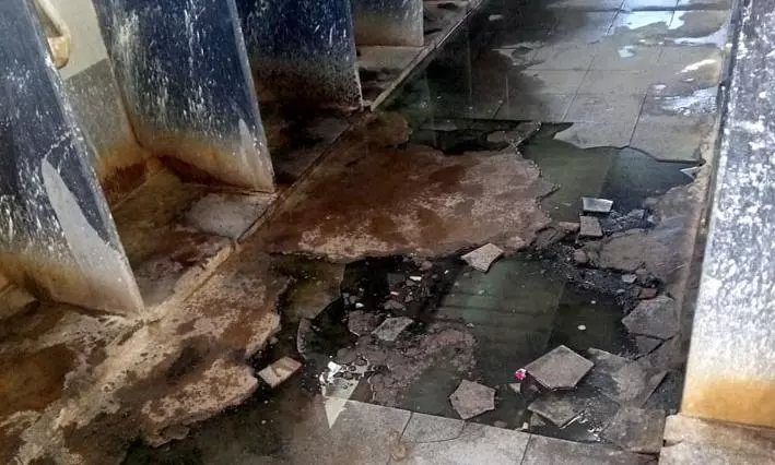 நோய்பரப்பும் சுகாதார வளாகம்