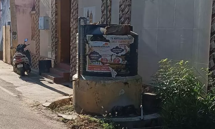 காட்சிப்பொருளான தண்ணீர் தொட்டி