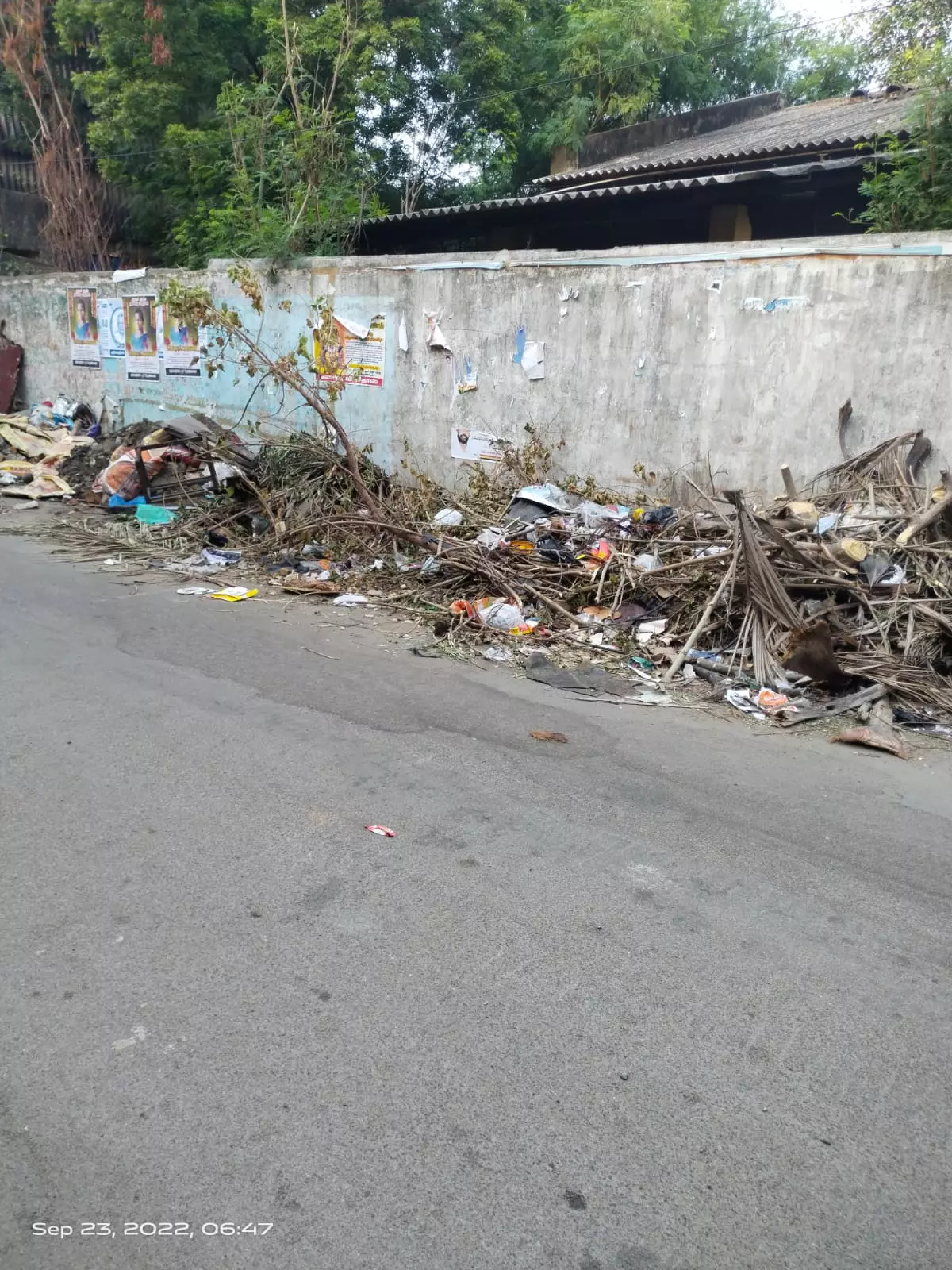 சாலையா குப்பை மேடா