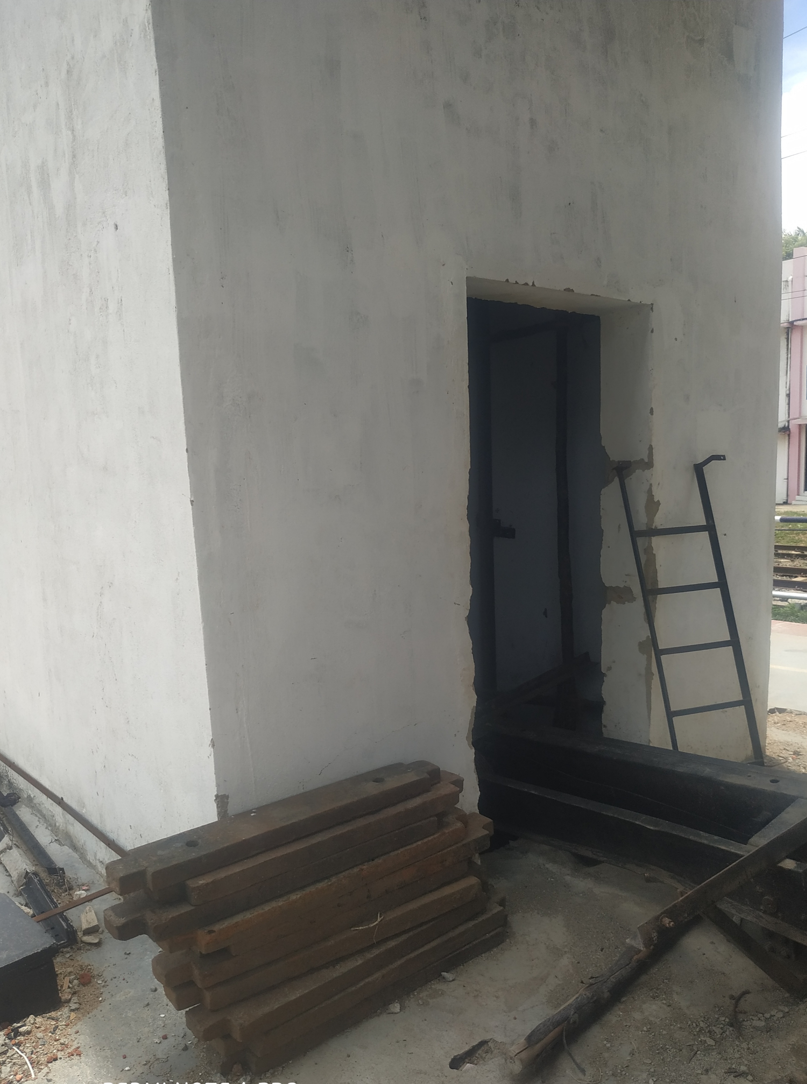 `லிப்ட் பணி விரைந்து முடிக்கப்படுமா? `லிப்ட் பணி விரைந்து முடிக்கப்படுமா?