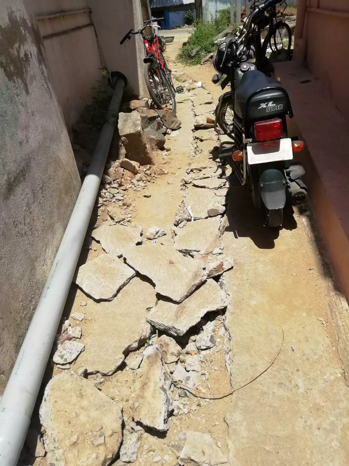 சாலை பணி விரைந்து முடிக்கப்படுமா?