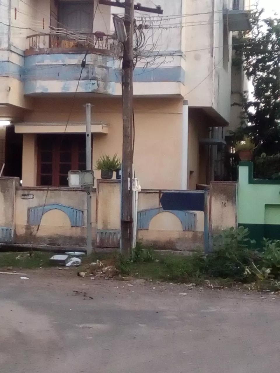 பெயரே இல்லாத பெயர் பலகை