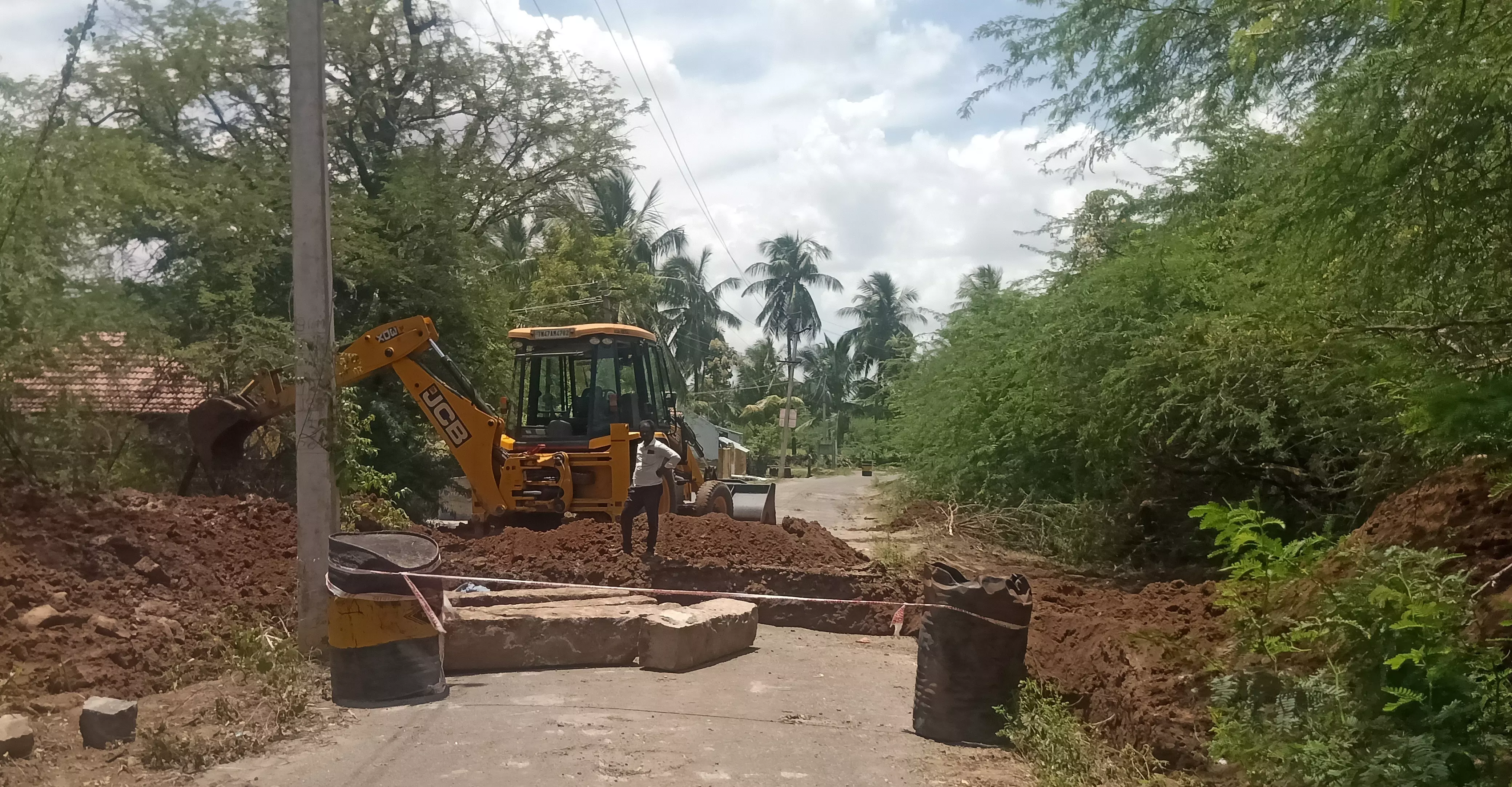 பாலம் கட்டுவதற்கான பதாகை வைக்கப்படுமா?