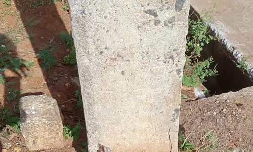 ஆபத்தான மின்கம்பம் ஆபத்தான மின்கம்பம்