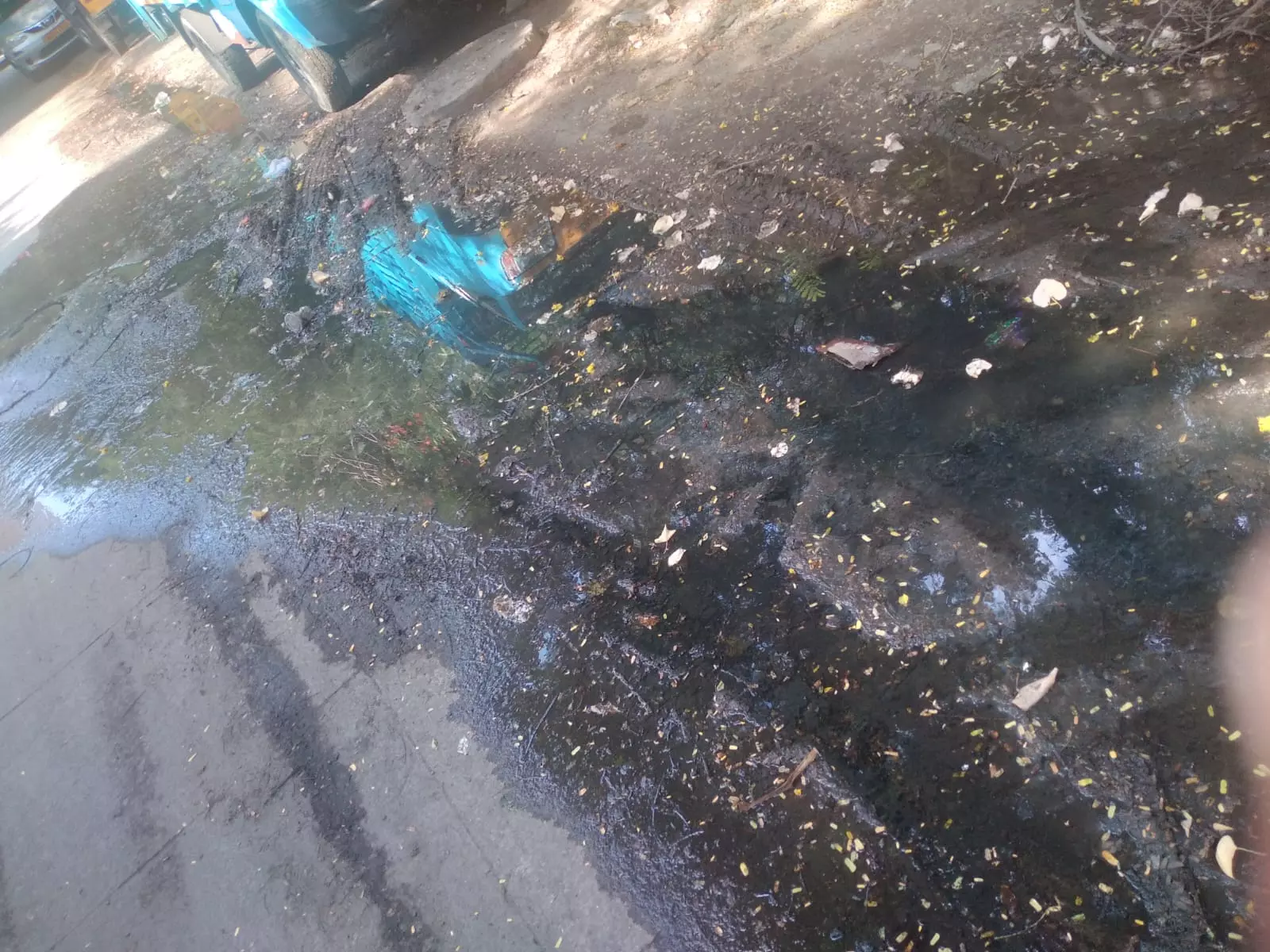 நிரம்பி வழியும் கழிவுநீர்