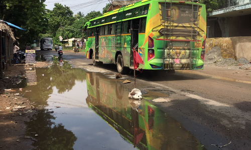 மழைநீர் வடிகால் வசதி தேவை மழைநீர் வடிகால் வசதி தேவை
