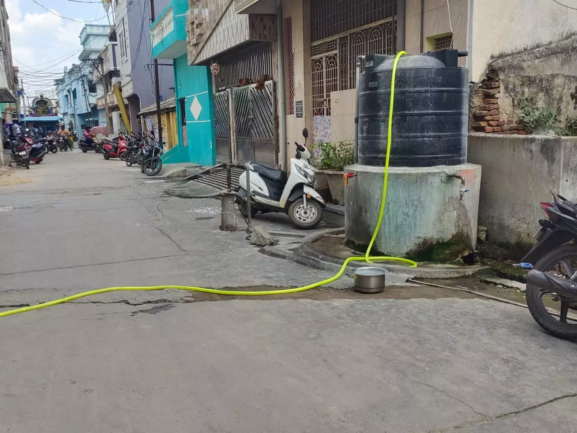 தண்ணீர் திருட்டு