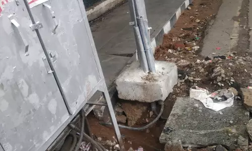 மின் இணைப்பு பெட்டி சரிசெய்யப்படுமா? மின் இணைப்பு பெட்டி சரிசெய்யப்படுமா?