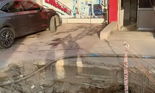 கழிவுநீர் தேக்கம் கழிவுநீர் தேக்கம்