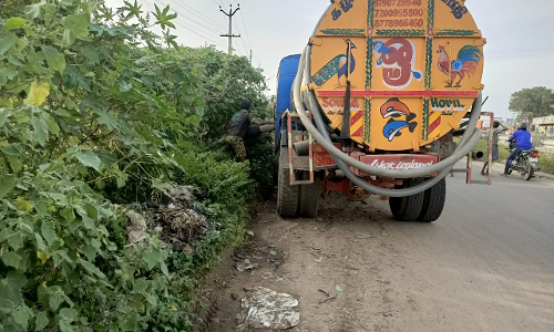 கழிவுநீரால் துர்நாற்றம்