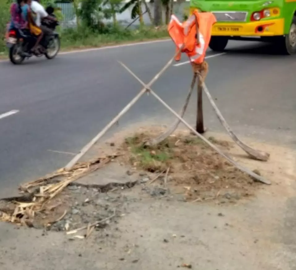 வாகன ஒட்டிகள் அவதி வாகன ஒட்டிகள் அவதி