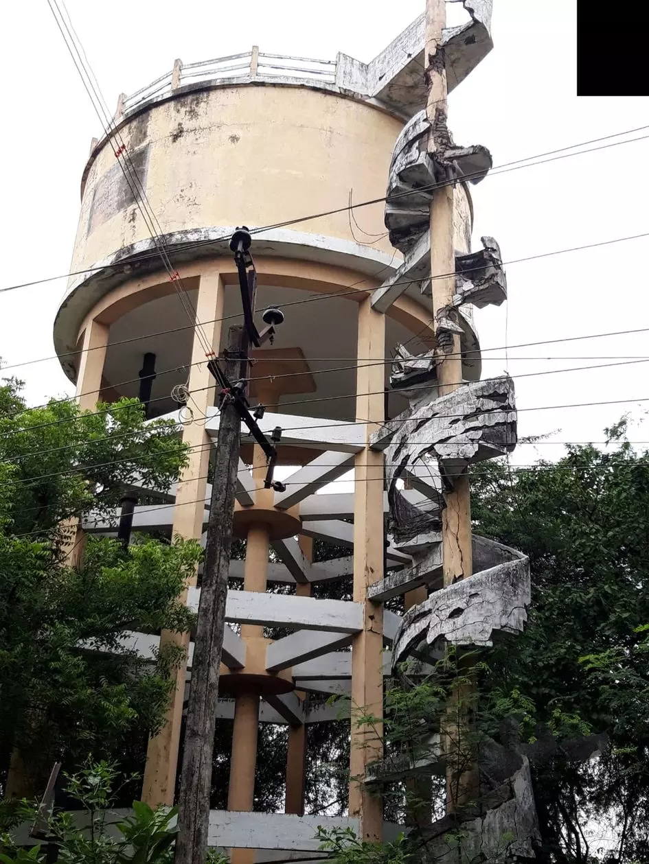 சுகாதாரமற்ற குடிநீர் வினியோகம் சுகாதாரமற்ற குடிநீர் வினியோகம்