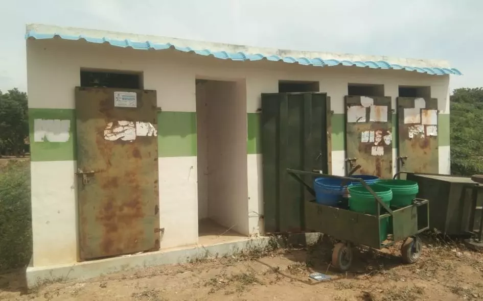 திறக்கப்படாத சுகாதார வளாகம் திறக்கப்படாத சுகாதார வளாகம்