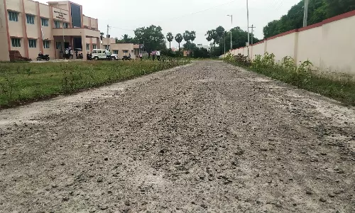 சிமெண்டு பாதை சரி செய்யப்படுமா?